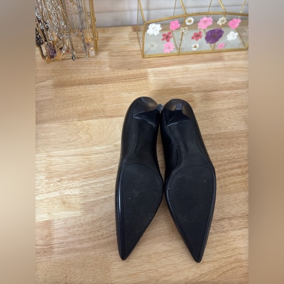 Vintage Coach Quiet Luxury Black Leather Pointed Toe Heels Size 7 Classic Retro - Picture 8 of 11